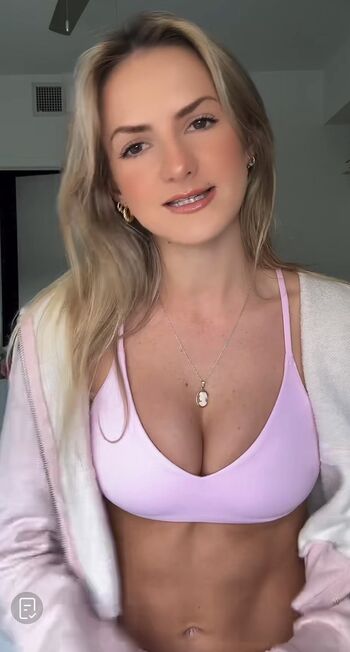 Full leaked Kararoselynd private onlyfans photo