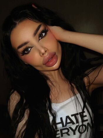 Full leaked Karmabitee private onlyfans photo
