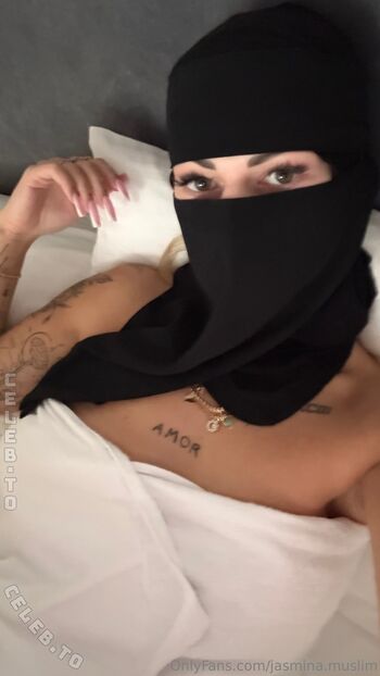 Full leaked Karolinka ofi private onlyfans photo