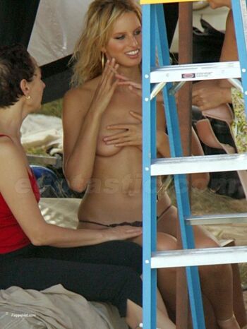 Karolína Kurková