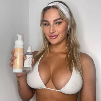 Full leaked Katemareecooper private onlyfans photo