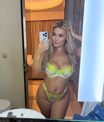 Full leaked Kathiie private onlyfans photo