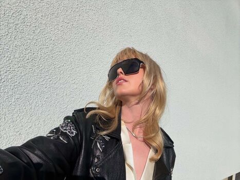 Full leaked Kathryn newton page private onlyfans photo