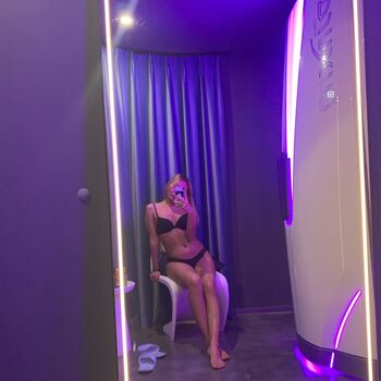 Full leaked Kayla vy  page private onlyfans photo