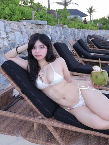 Full leaked Kayla vy  page private onlyfans photo
