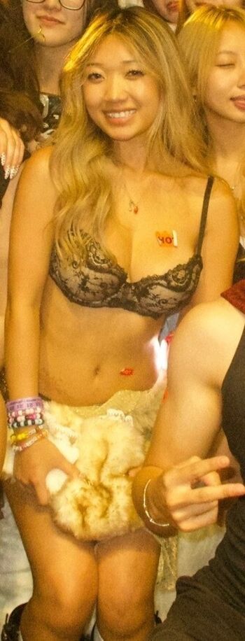 Full leaked Kayliavang private onlyfans photo