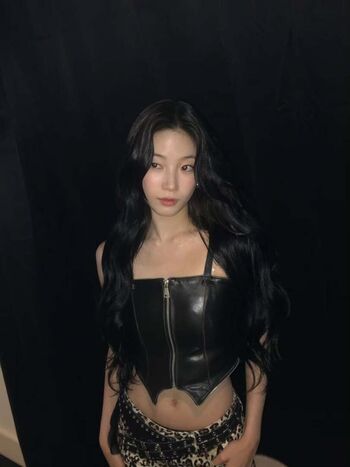 Kazuha Nakamura 中村 一葉
