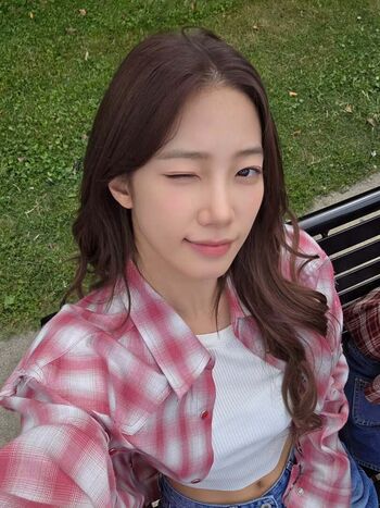 Kazuha Nakamura 中村 一葉