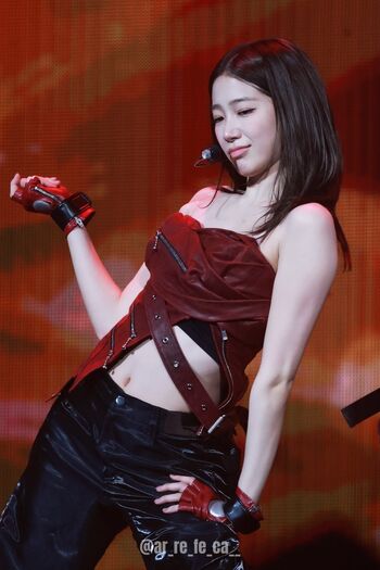 Kazuha Nakamura 中村 一葉