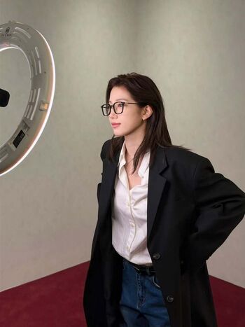 Kazuha Nakamura 中村 一葉