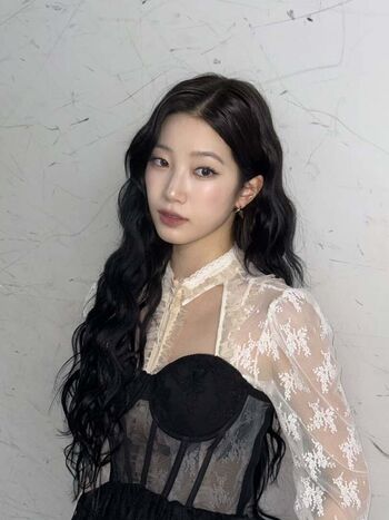 Kazuha Nakamura 中村 一葉