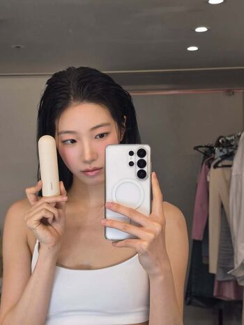 Kazuha Nakamura 中村 一葉