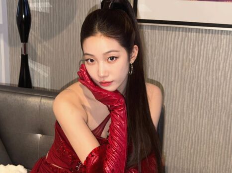 Full leaked Kazuha nakamura lesserafim page private onlyfans photo