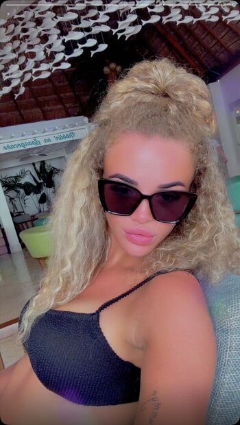 Full leaked Keishaaaxx private onlyfans photo