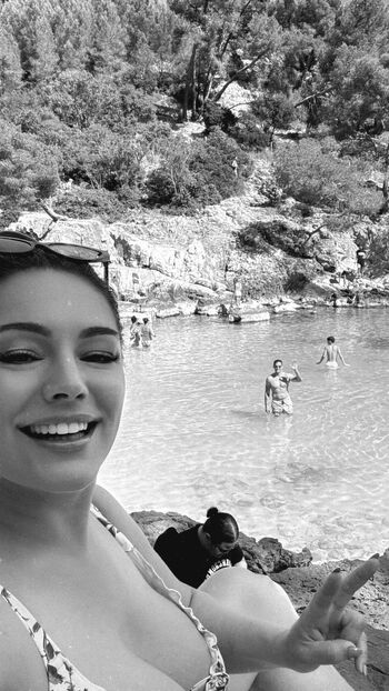 Full leaked Kelly brook private onlyfans photo