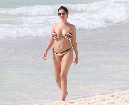 Full leaked Kelly brook page private onlyfans photo
