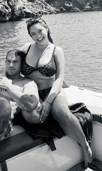 Full leaked Kelly brook page private onlyfans photo