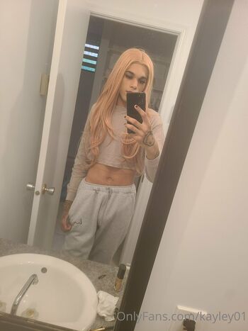 Full leaked Kellyannefemboy private onlyfans photo