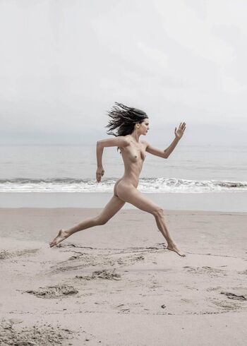 Full leaked Kendall jenner private onlyfans photo