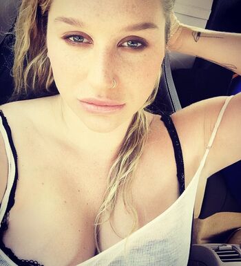 KeshaRose