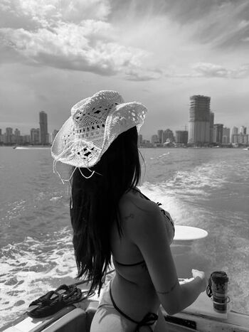 Full leaked Key alves private onlyfans photo