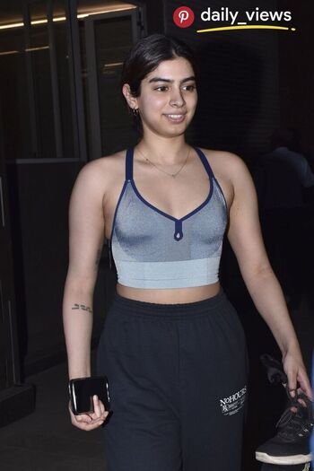 Full leaked Khushi kapoor page private onlyfans photo