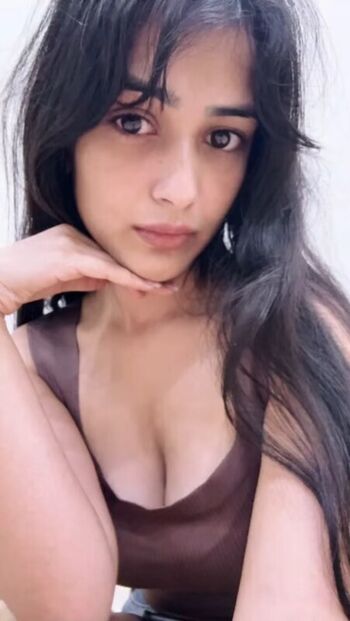 Full leaked Khushi maheshwari private onlyfans photo