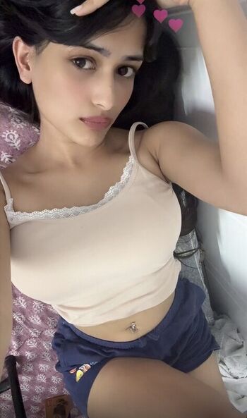 Full leaked Khushi maheshwari private onlyfans photo