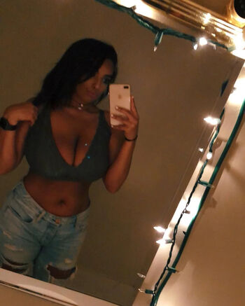 Full leaked Kiara w private onlyfans photo