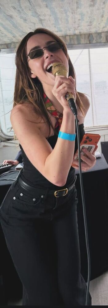 Full leaked Kiernan shipka private onlyfans photo