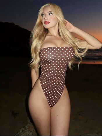 Full leaked Kiingpaulina private onlyfans photo