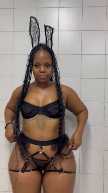 Full leaked Kikigrey private onlyfans photo