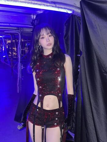 Full leaked Kim chaewon private onlyfans photo