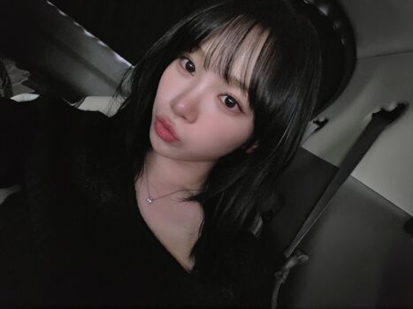 Kim Chaewon