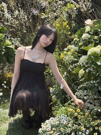 Full leaked Kim chaewon page private onlyfans photo