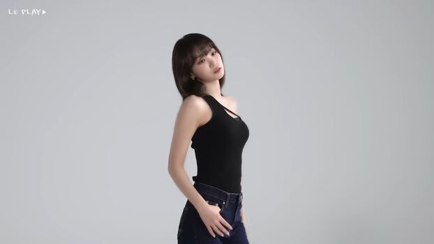Full leaked Kim chaewon page private onlyfans photo