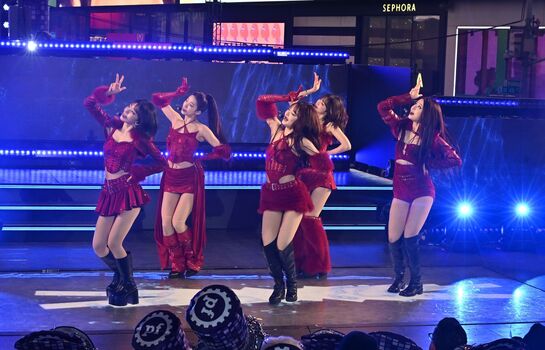 Kim Chaewon 김채원 [Le Sserafim]