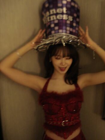 Kim Chaewon 김채원 [Le Sserafim]