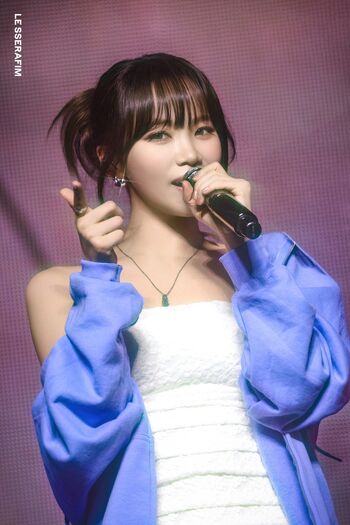 Kim Chaewon 김채원 [Le Sserafim]