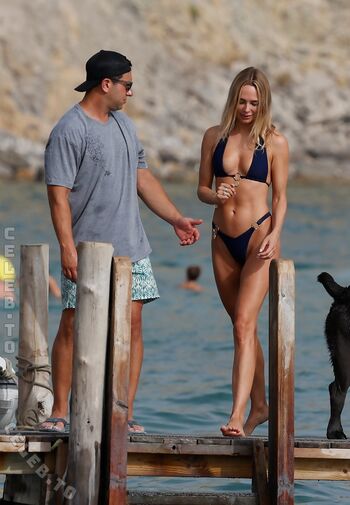Full leaked Kimberley garner page private onlyfans photo