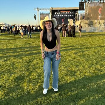 Full leaked Kimbermelendrez private onlyfans photo