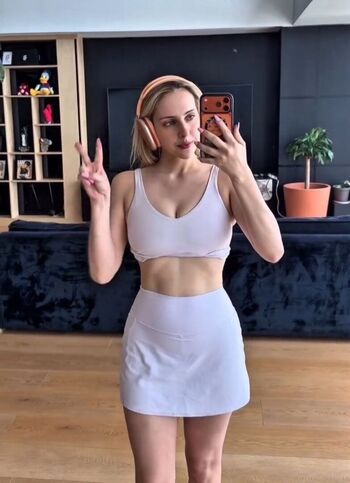 Full leaked Kimmi gneault private onlyfans photo
