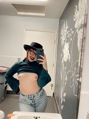 Full leaked Kinkycpl private onlyfans photo
