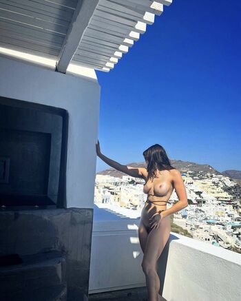 Full leaked Kira kosarin  page private onlyfans photo