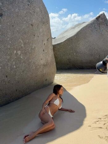 Full leaked Kirra santos page private onlyfans photo