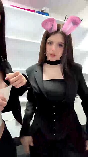 Full leaked Kittenluuuv private onlyfans photo