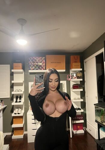 Full leaked Kk private onlyfans photo