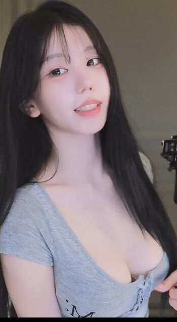 Full leaked Kkok private onlyfans photo