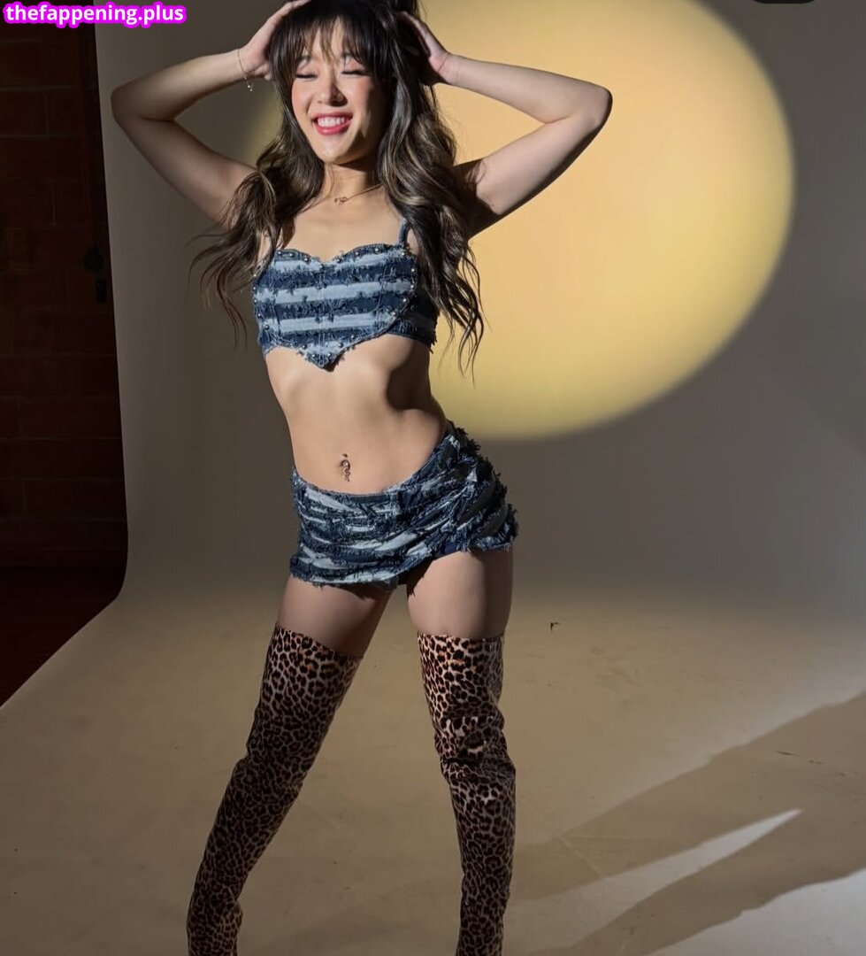 Kkrystalbaekk Naakte OnlyFans Foto #1