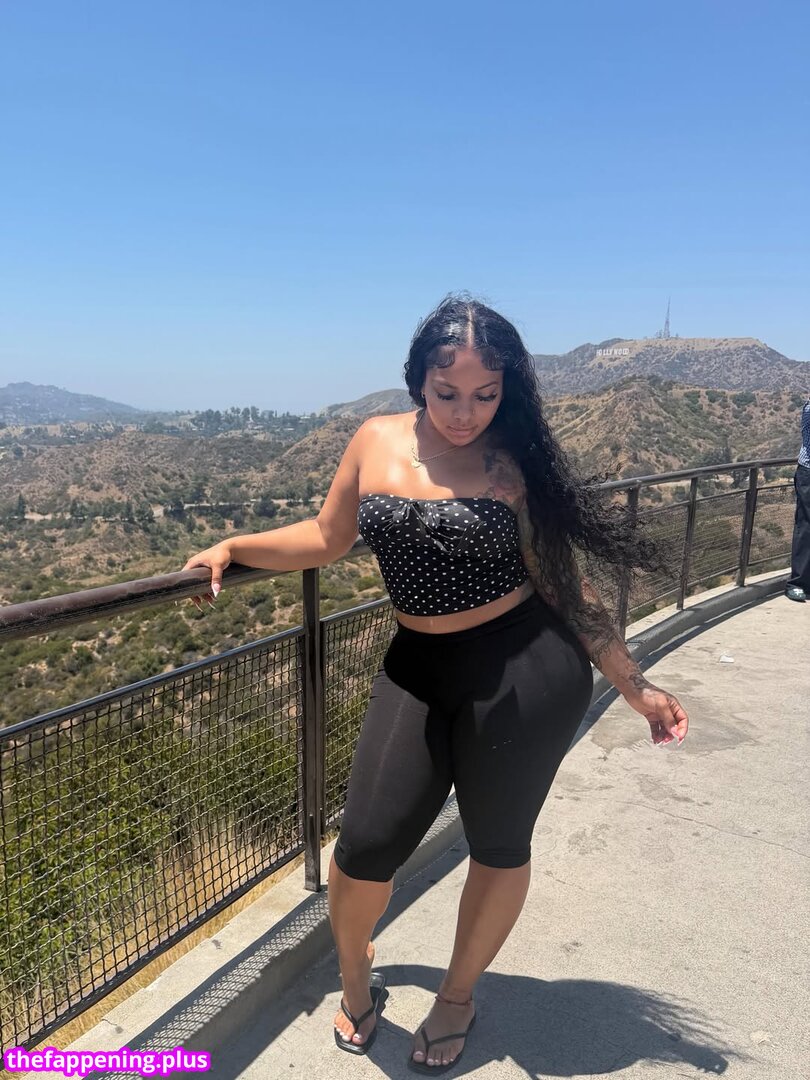 KKVSH / https: Nagie OnlyFans Zdjęcie #3